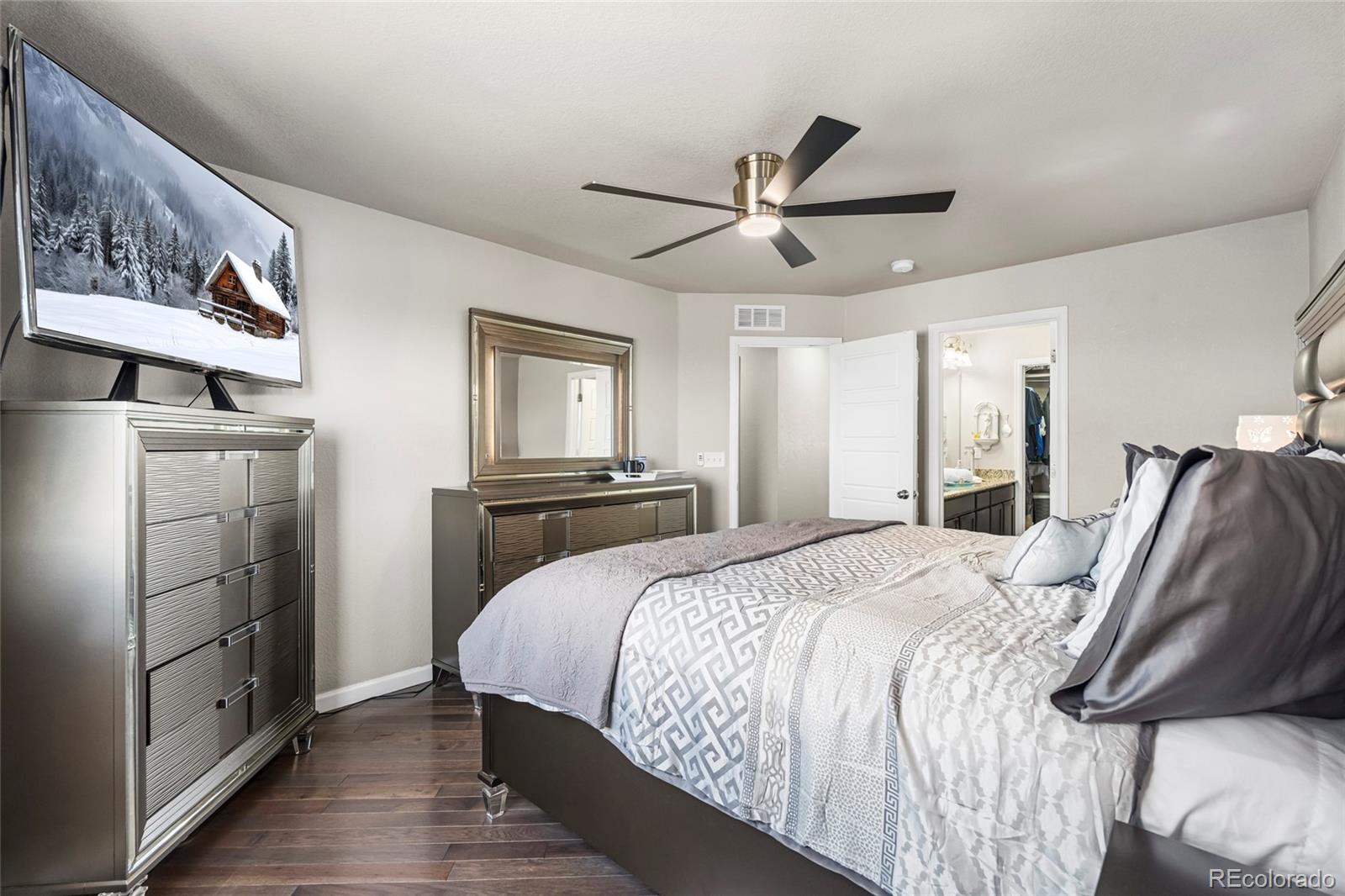 MLS Image #4 for 18651 e 53rd avenue,denver, Colorado