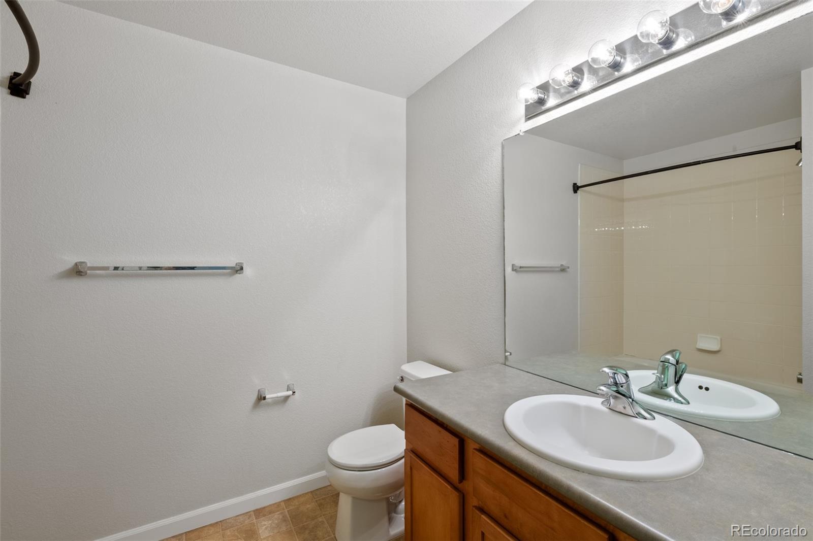 MLS Image #16 for 23451 e 5th drive,aurora, Colorado