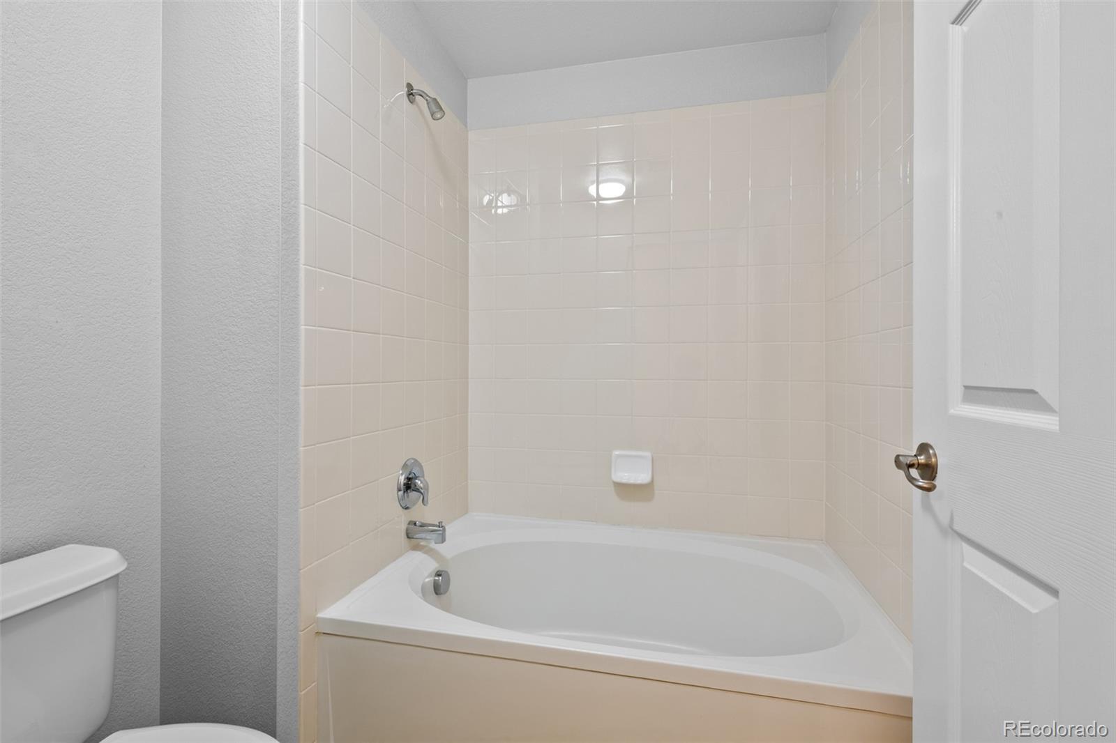 MLS Image #18 for 23451 e 5th drive,aurora, Colorado