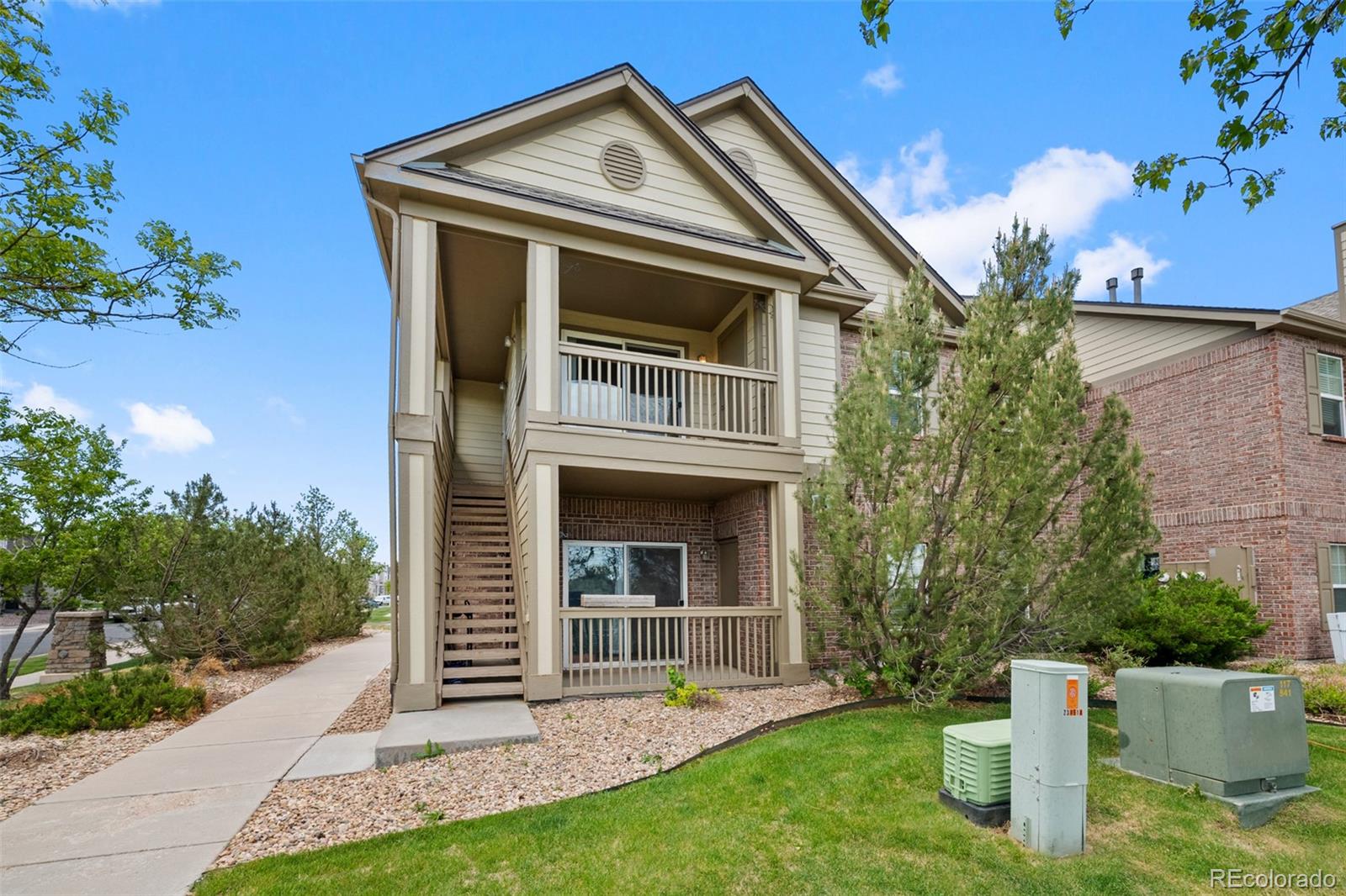 MLS Image #2 for 23451 e 5th drive,aurora, Colorado