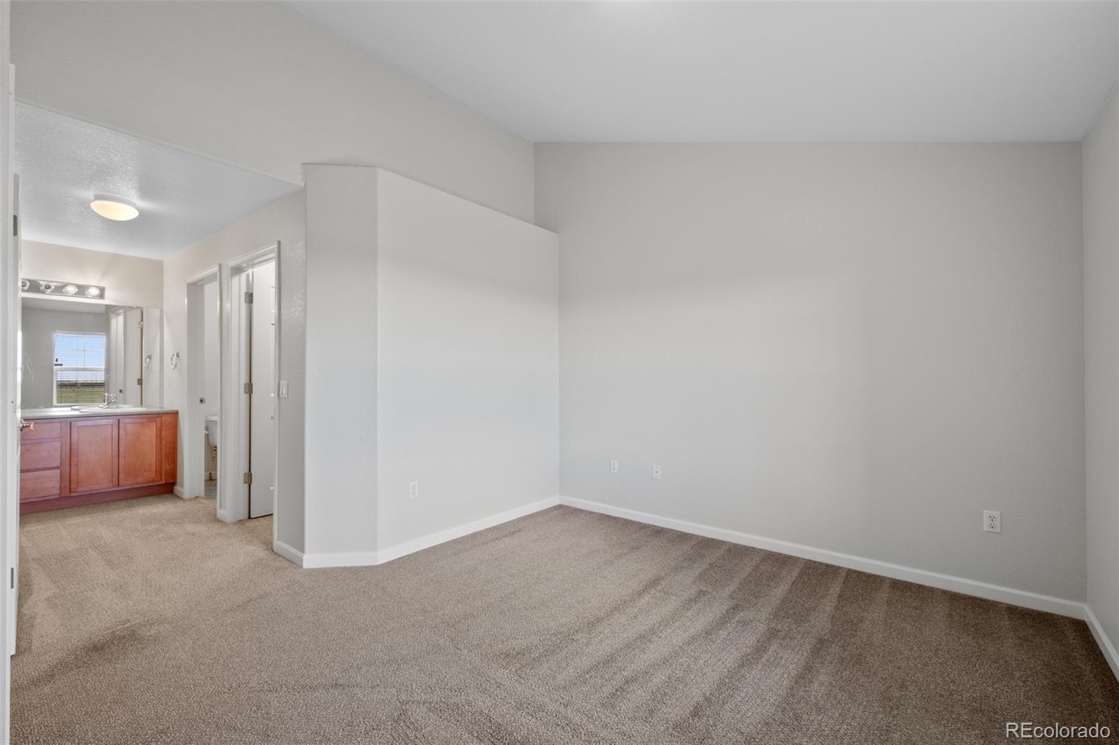 MLS Image #22 for 23451 e 5th drive,aurora, Colorado