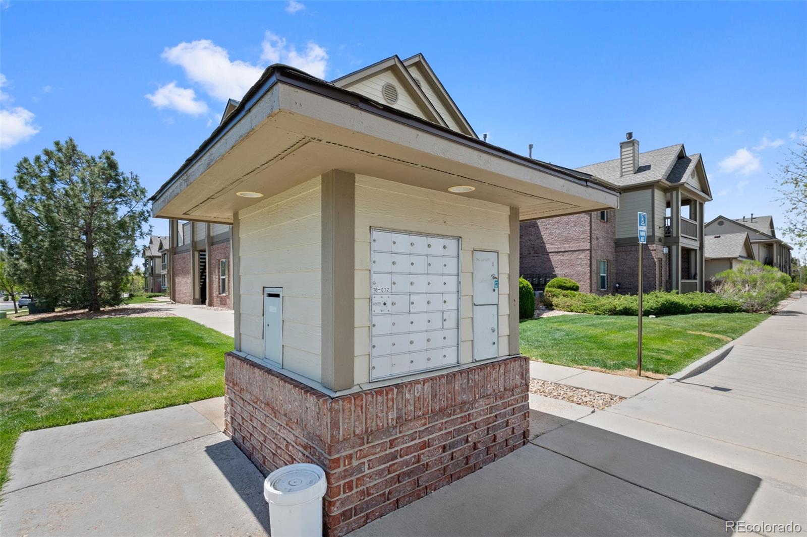 MLS Image #26 for 23451 e 5th drive,aurora, Colorado