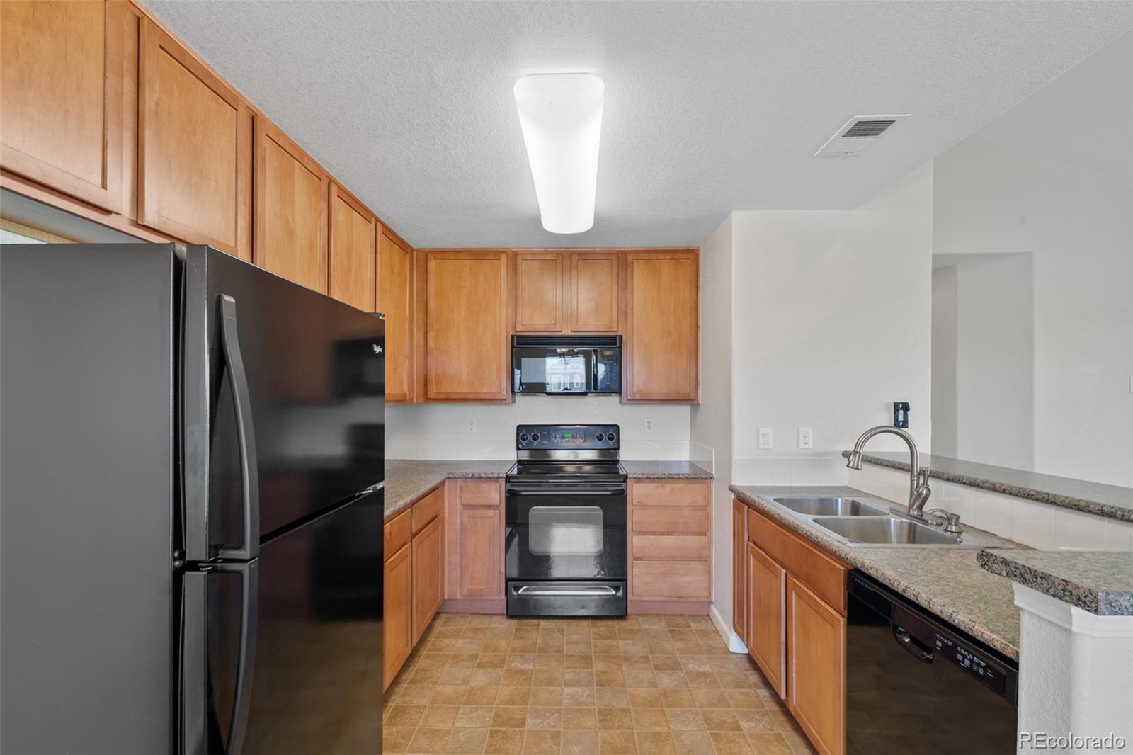 MLS Image #6 for 23451 e 5th drive,aurora, Colorado