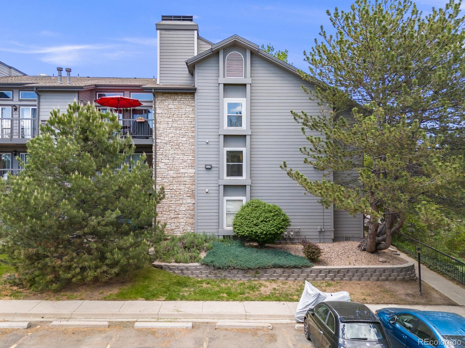 MLS Image #16 for 2575 s syracuse way,denver, Colorado