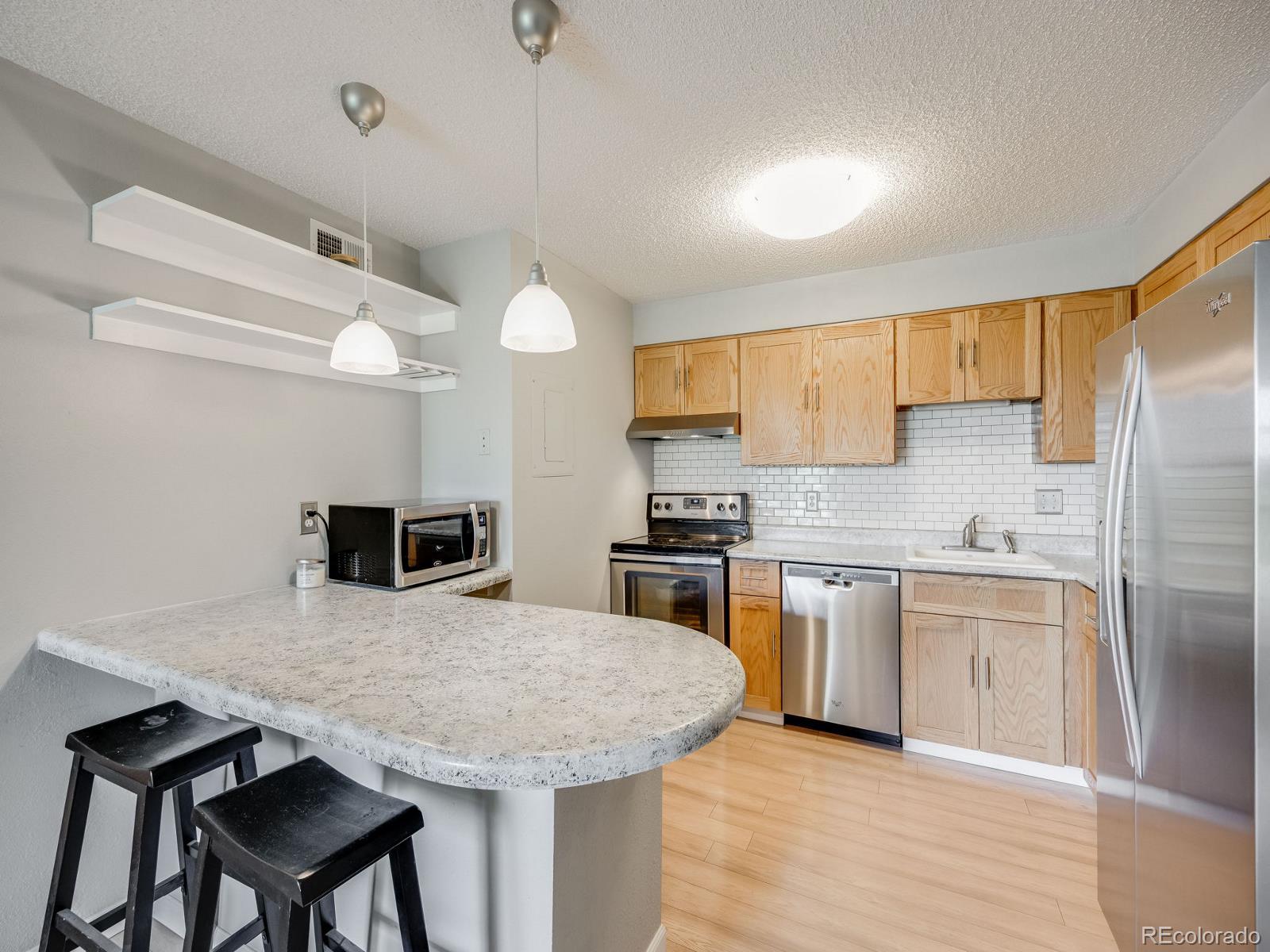 MLS Image #4 for 2575 s syracuse way,denver, Colorado