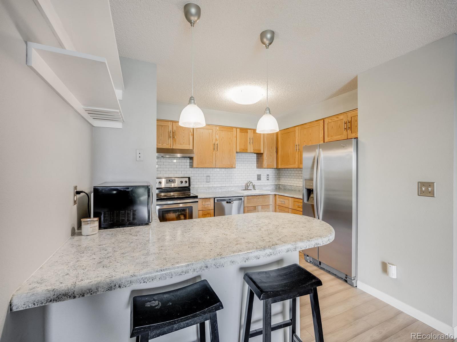 MLS Image #5 for 2575 s syracuse way,denver, Colorado