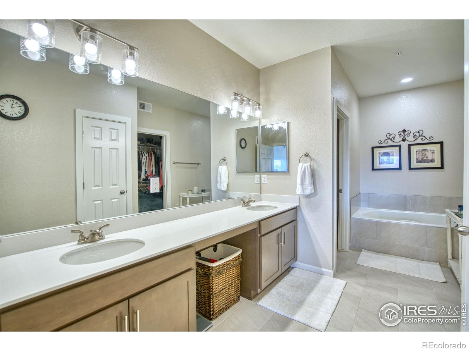 MLS Image #11 for 2417  calais drive,longmont, Colorado