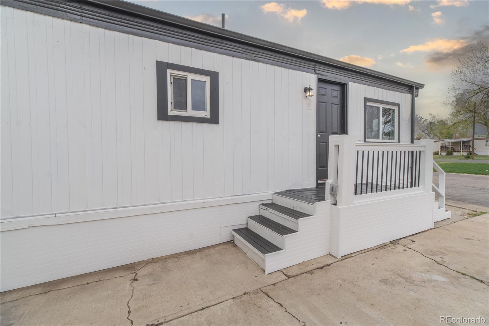 MLS Image #13 for 14701 e colfax avenue,aurora, Colorado