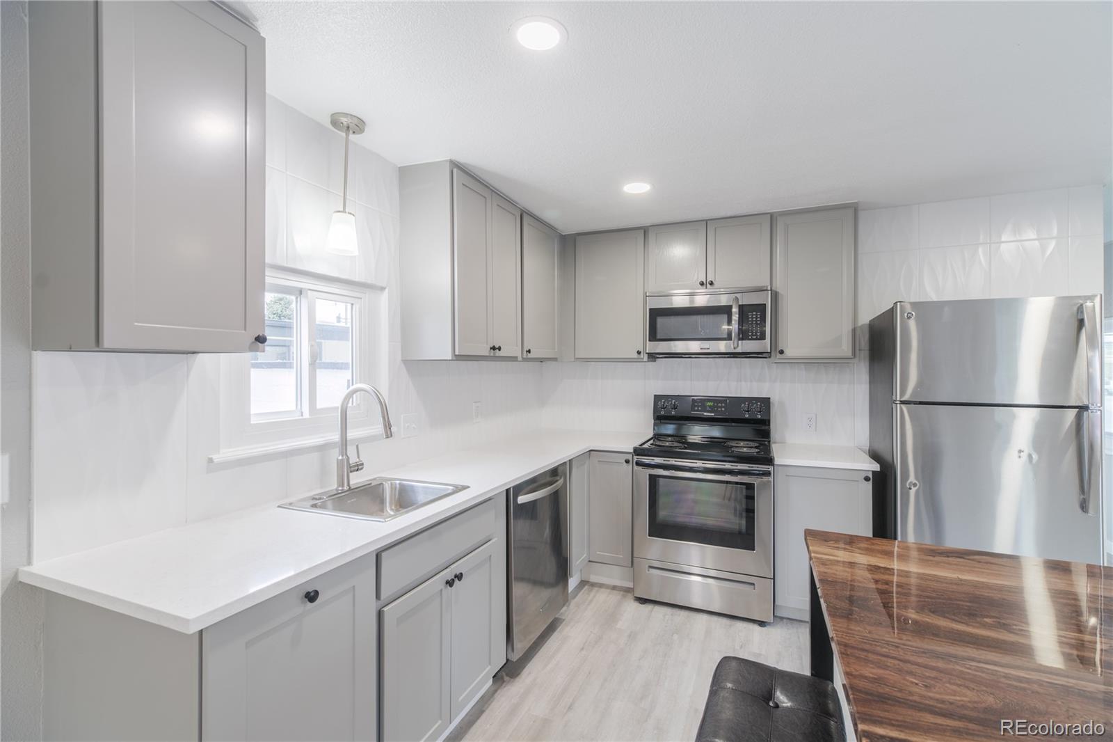 MLS Image #3 for 14701 e colfax avenue,aurora, Colorado