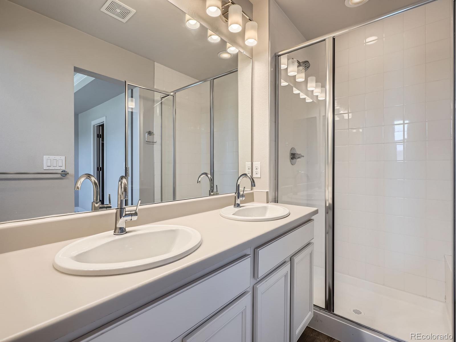 MLS Image #14 for 4773  kittredge street,denver, Colorado