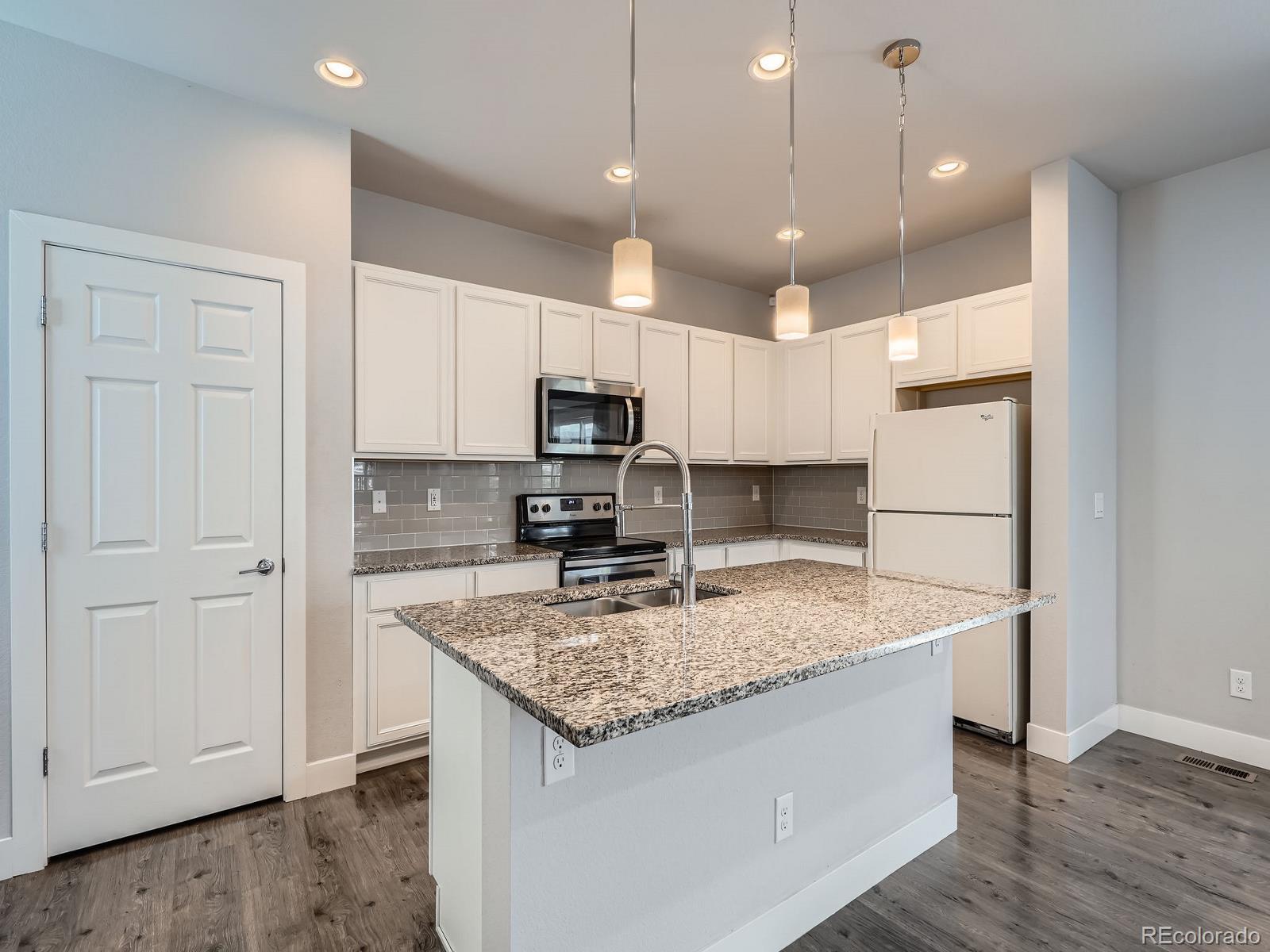 MLS Image #7 for 4773  kittredge street,denver, Colorado