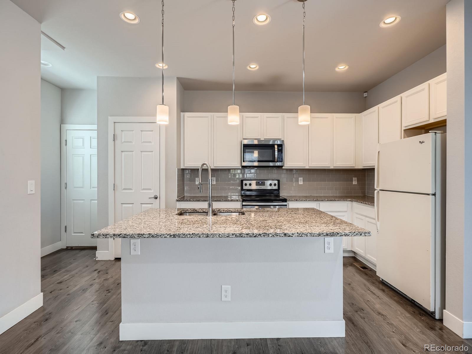 MLS Image #8 for 4773  kittredge street,denver, Colorado