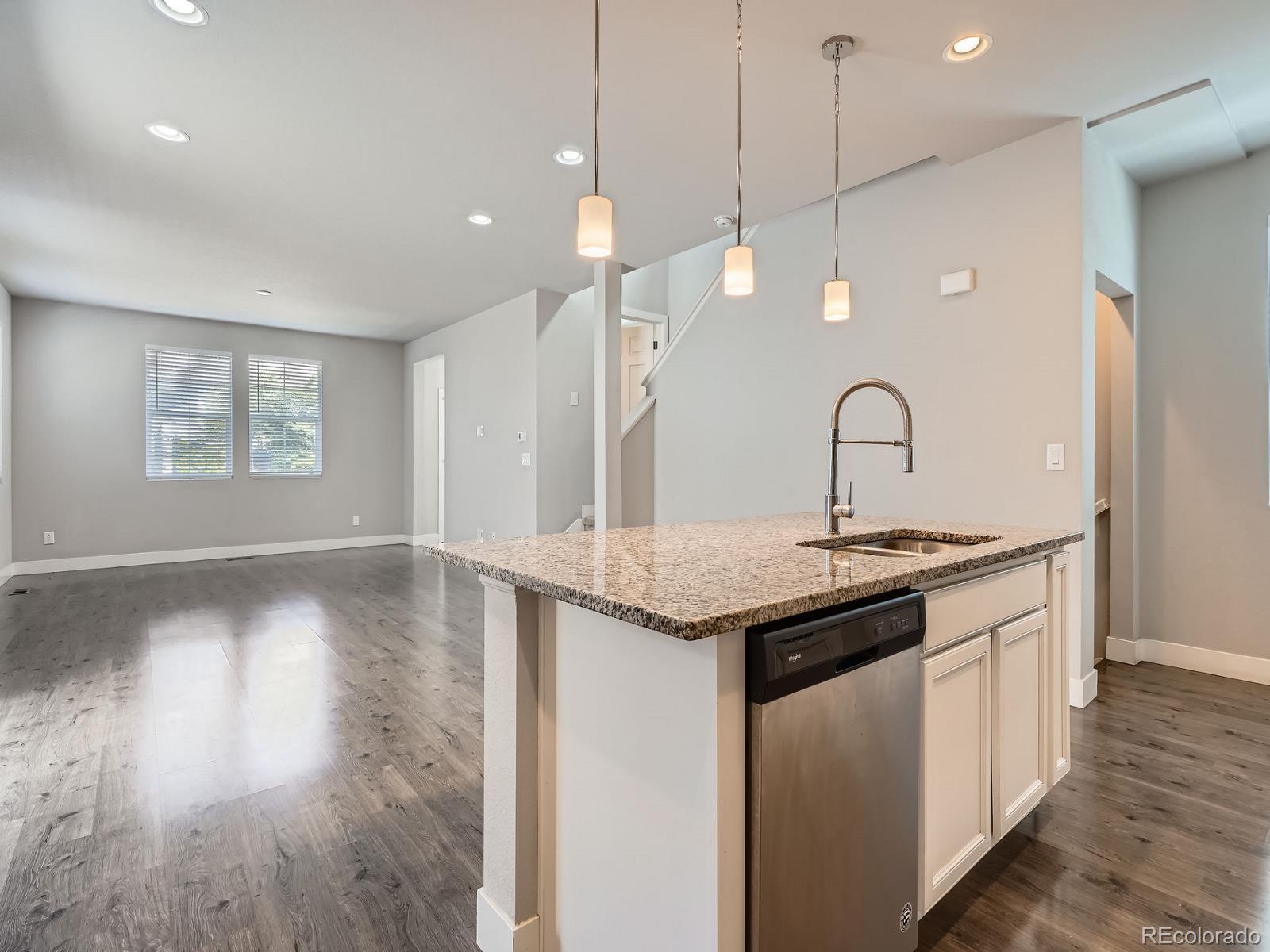 MLS Image #9 for 4773  kittredge street,denver, Colorado