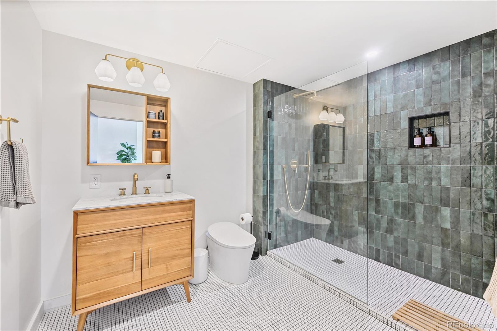 MLS Image #11 for 2000  arapahoe street 503,denver, Colorado