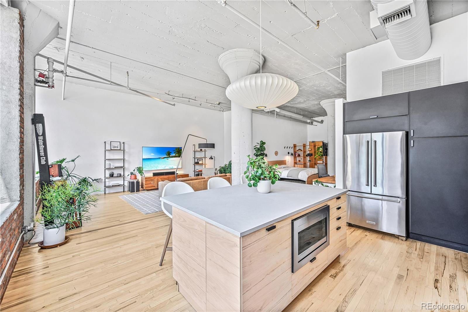 MLS Image #3 for 2000  arapahoe street 503,denver, Colorado