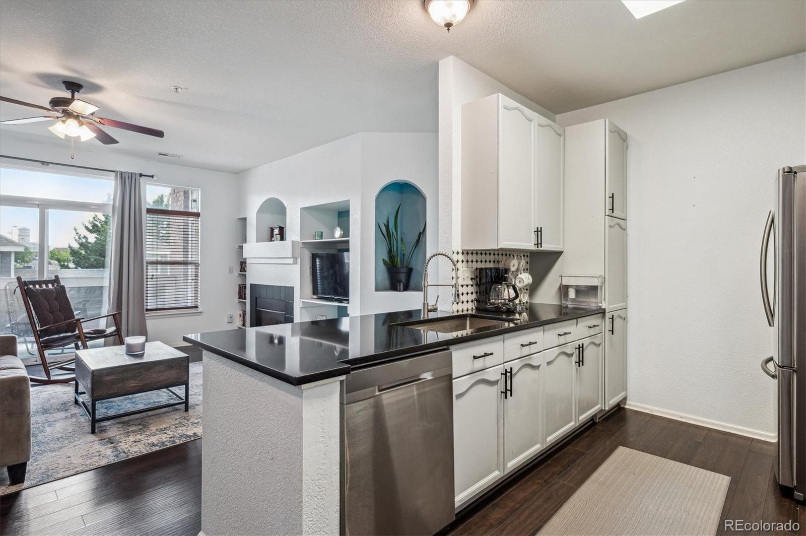 MLS Image #6 for 14221 e 1st drive,aurora, Colorado