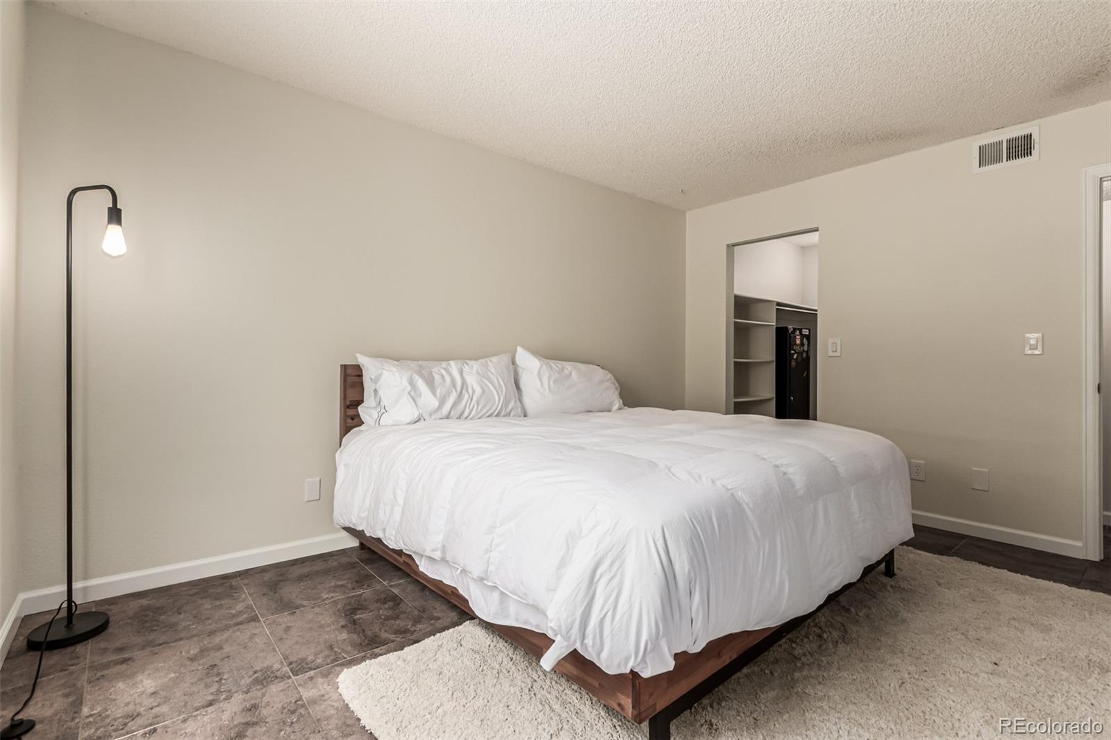 MLS Image #11 for 12047 e harvard avenue,aurora, Colorado