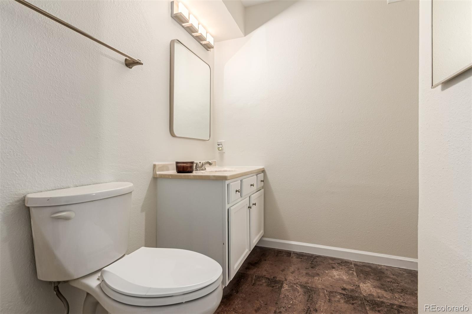 MLS Image #14 for 12047 e harvard avenue,aurora, Colorado