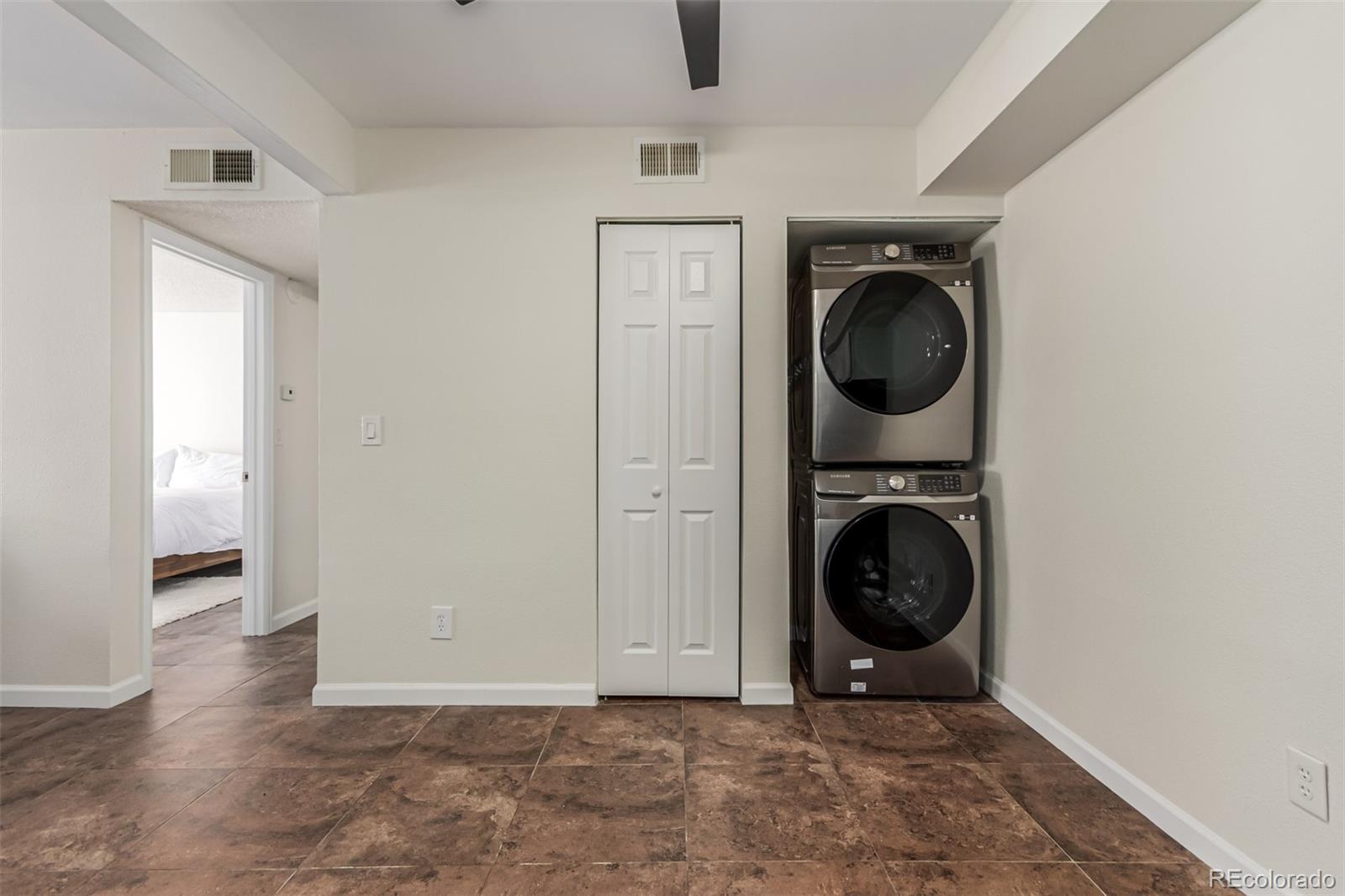 MLS Image #5 for 12047 e harvard avenue,aurora, Colorado