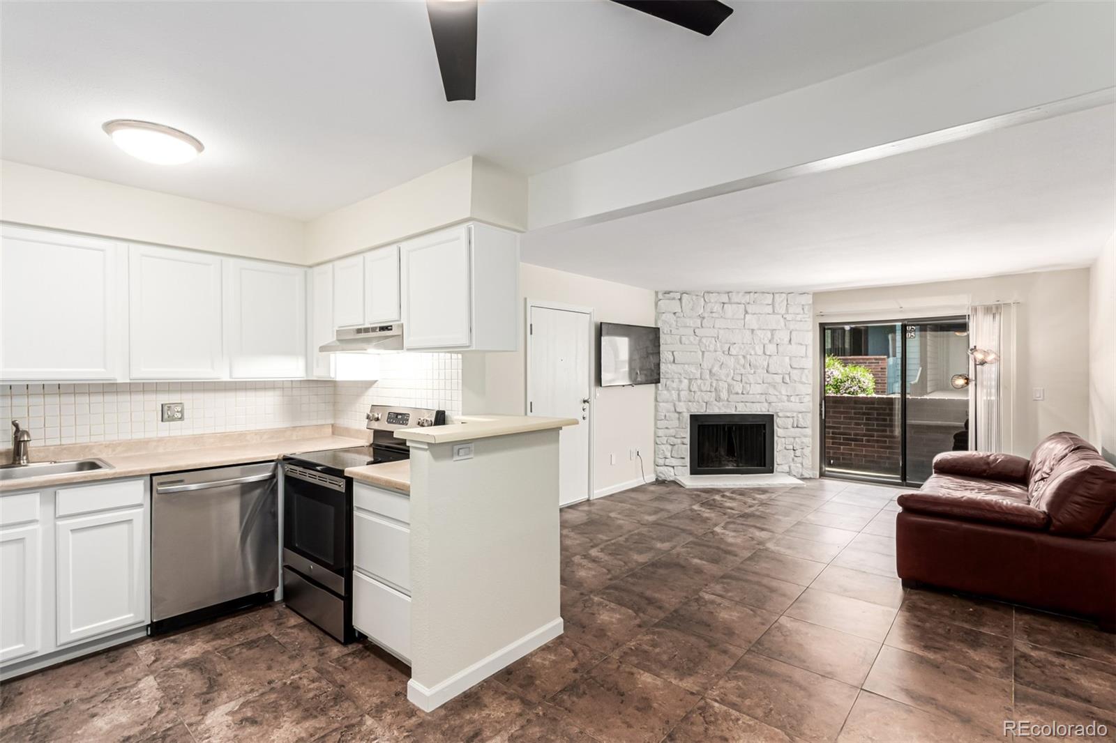 MLS Image #7 for 12047 e harvard avenue,aurora, Colorado