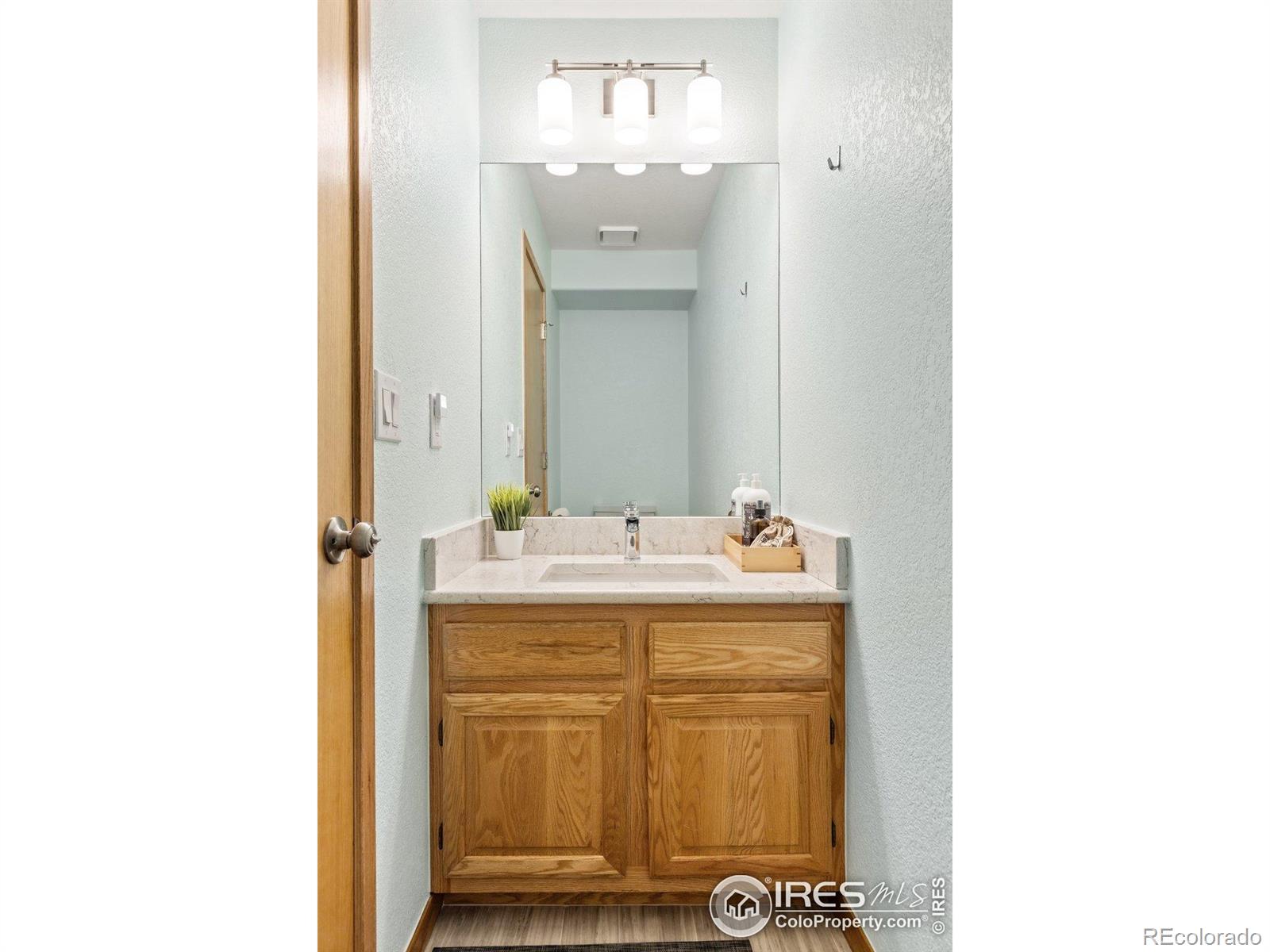 MLS Image #11 for 2437  maplewood circle,longmont, Colorado
