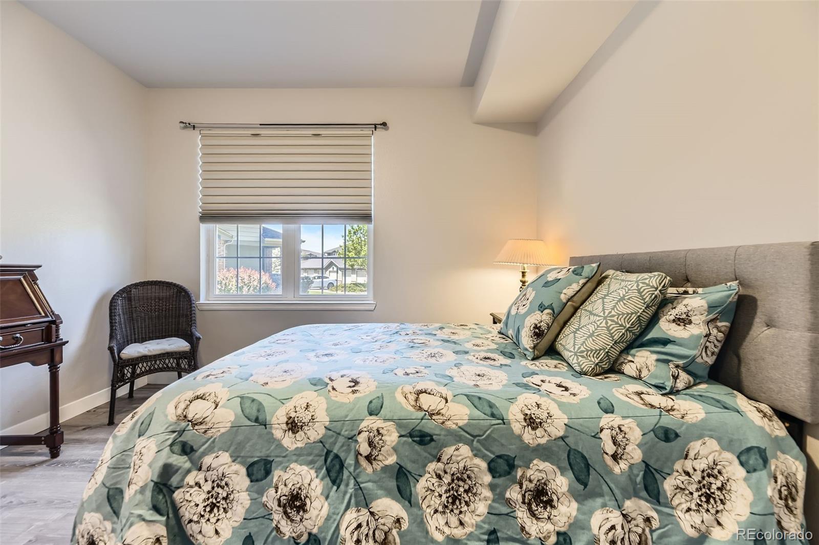 MLS Image #13 for 12818  ironstone way 101,parker, Colorado