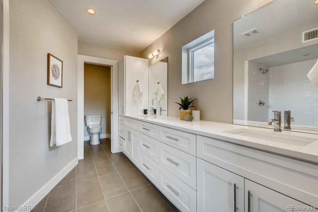 MLS Image #13 for 2473 s cherokee street,denver, Colorado