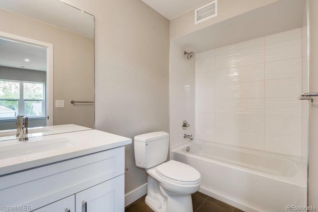 MLS Image #16 for 2473 s cherokee street,denver, Colorado