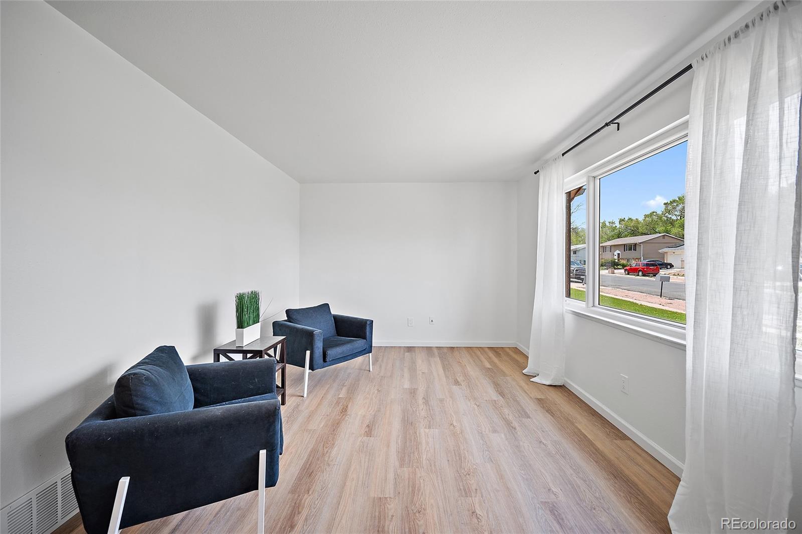 MLS Image #5 for 1607  shasta drive,colorado springs, Colorado
