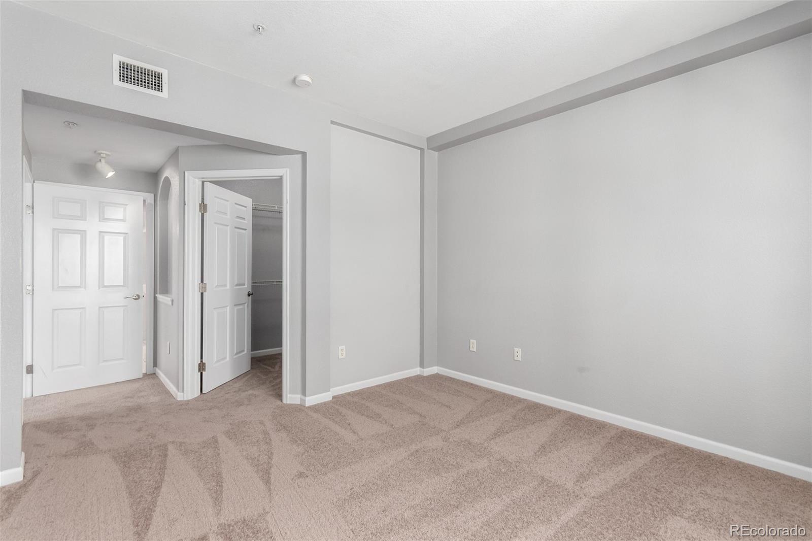 MLS Image #17 for 1521  vine street,denver, Colorado
