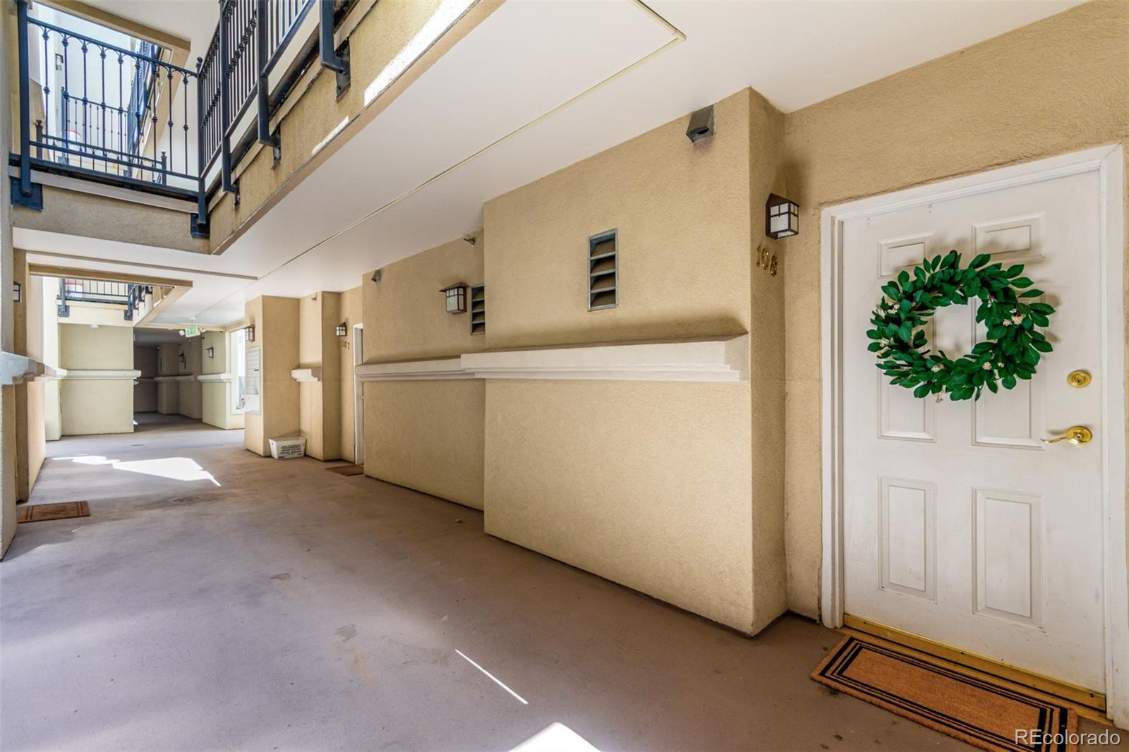 MLS Image #2 for 1521  vine street,denver, Colorado