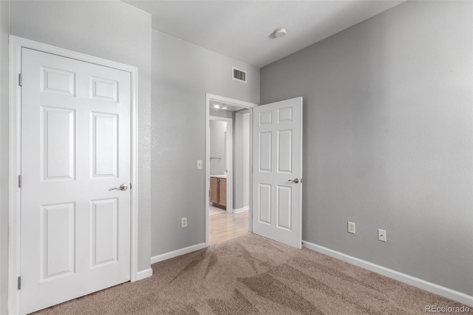 MLS Image #24 for 1521  vine street,denver, Colorado