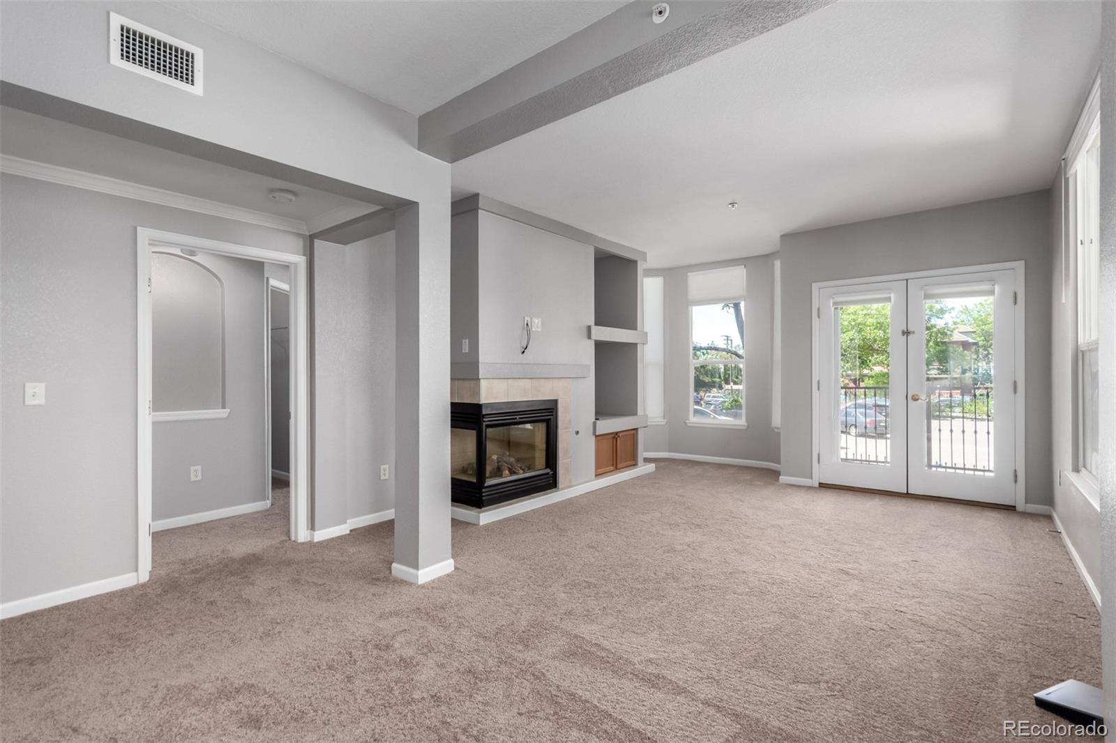 MLS Image #5 for 1521  vine street,denver, Colorado
