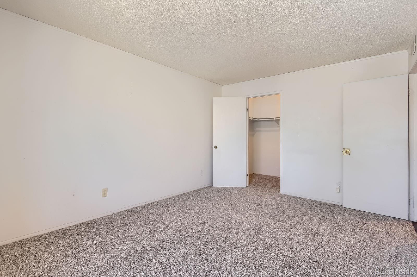 MLS Image #6 for 10762 e exposition avenue,aurora, Colorado