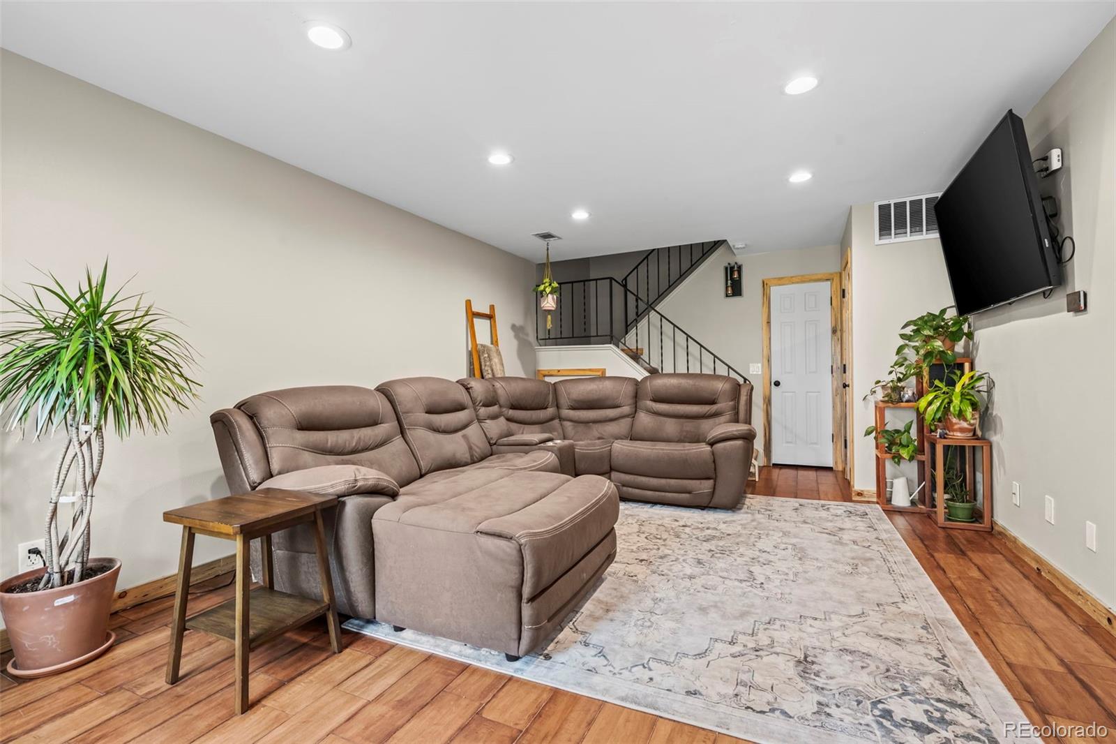 MLS Image #5 for 8738  chase drive,arvada, Colorado