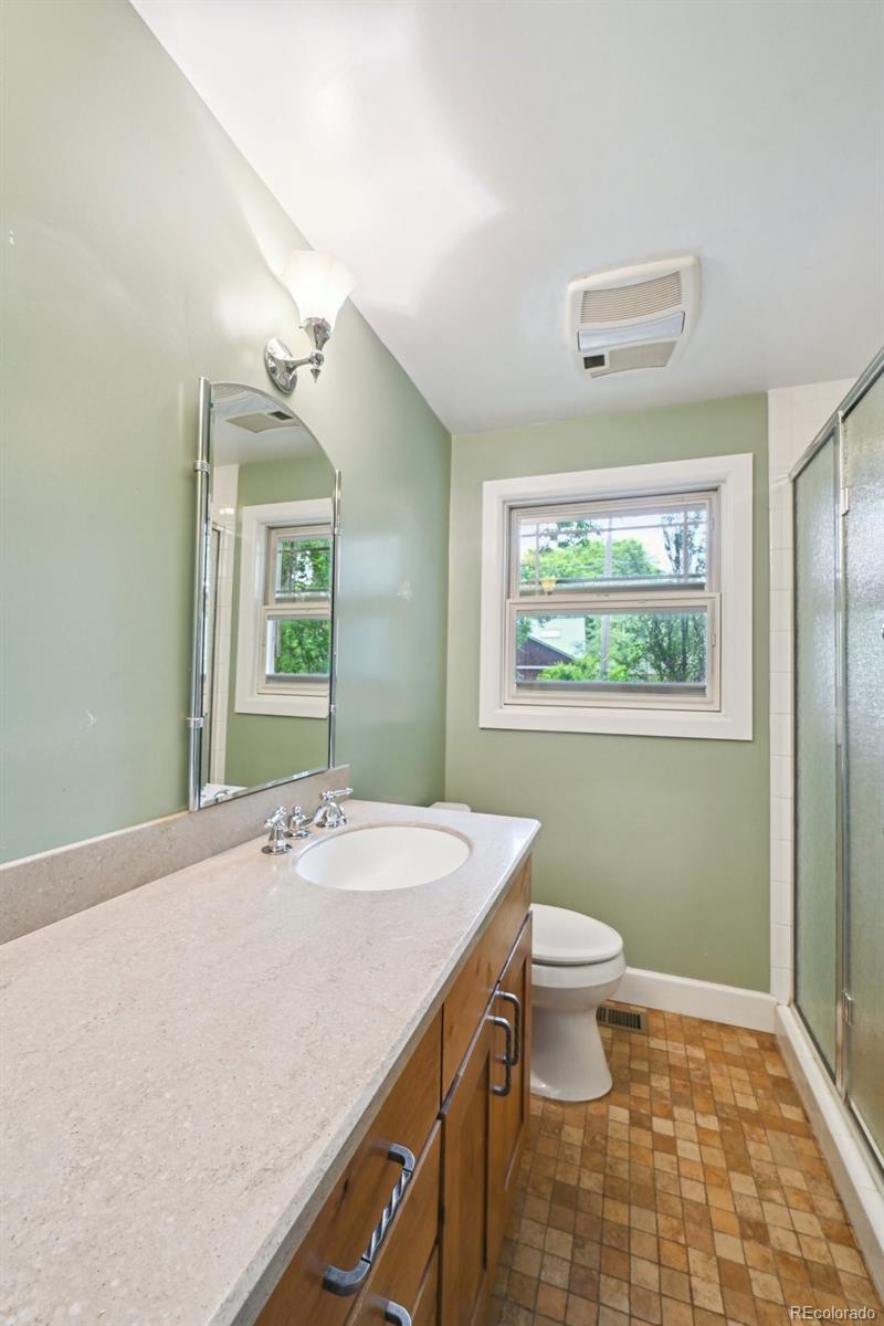 MLS Image #14 for 2957 s york street,denver, Colorado