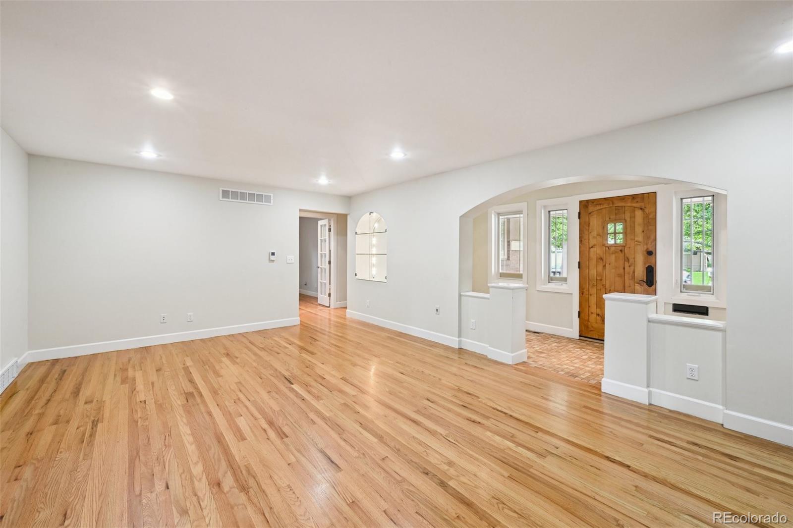 MLS Image #16 for 2957 s york street,denver, Colorado