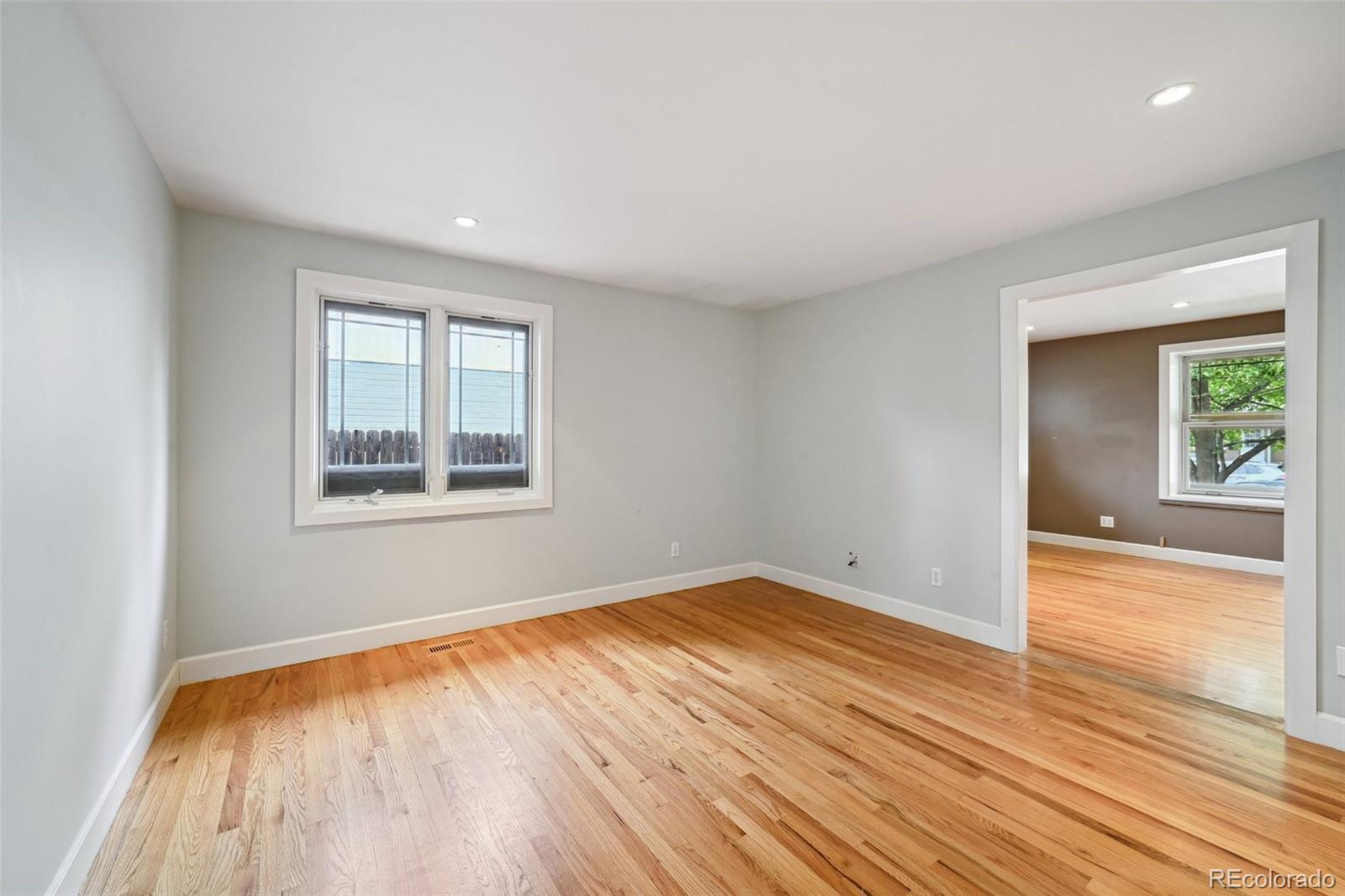 MLS Image #18 for 2957 s york street,denver, Colorado