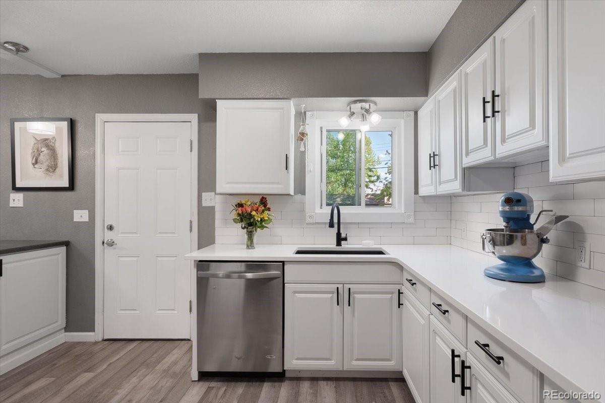 MLS Image #14 for 1568 s osceola way,denver, Colorado