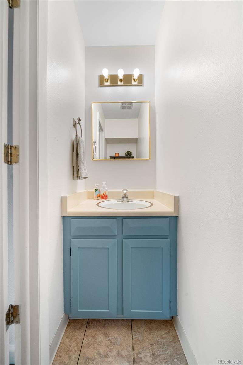 MLS Image #12 for 8738  chase drive,arvada, Colorado