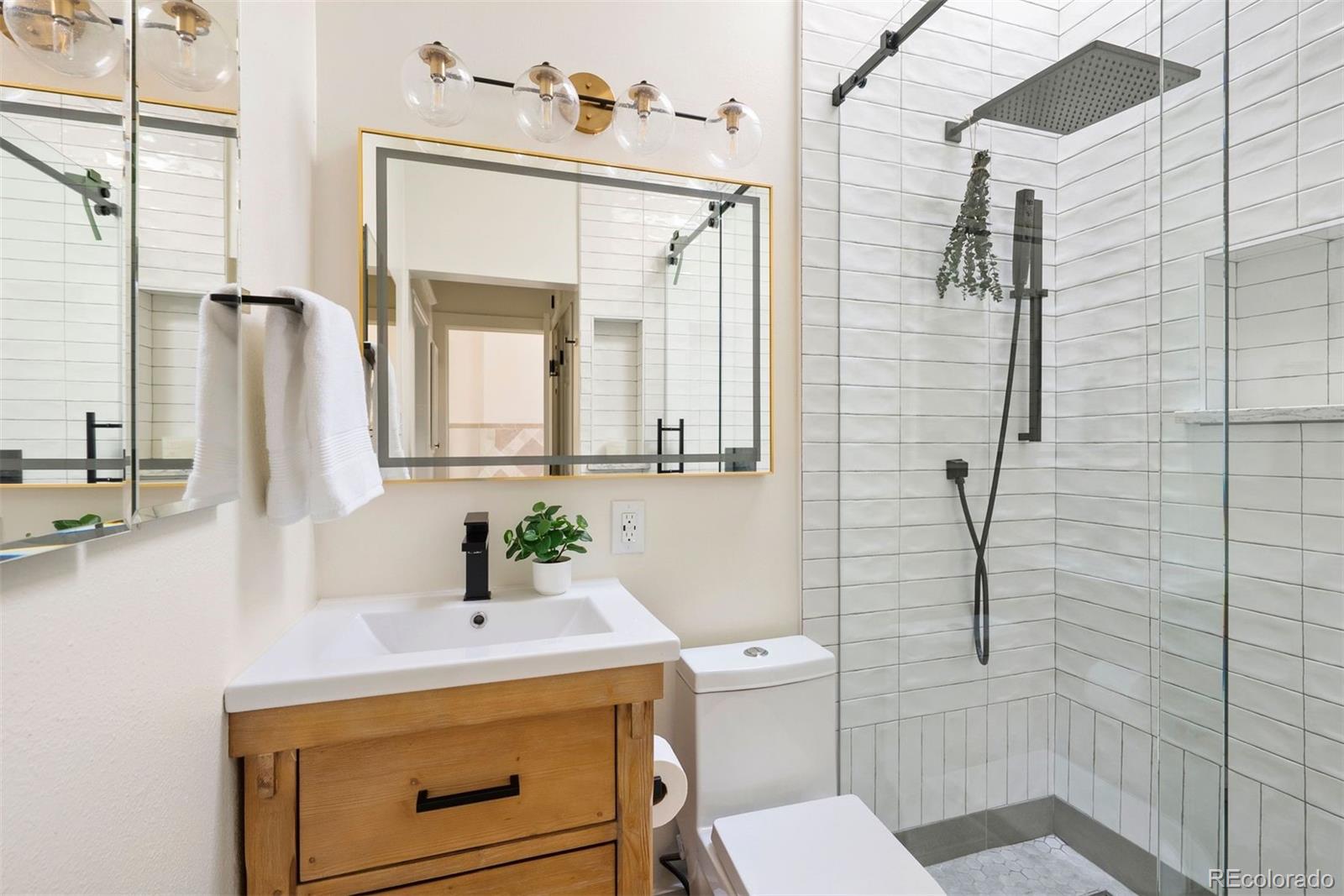MLS Image #2 for 480 s grant street,denver, Colorado