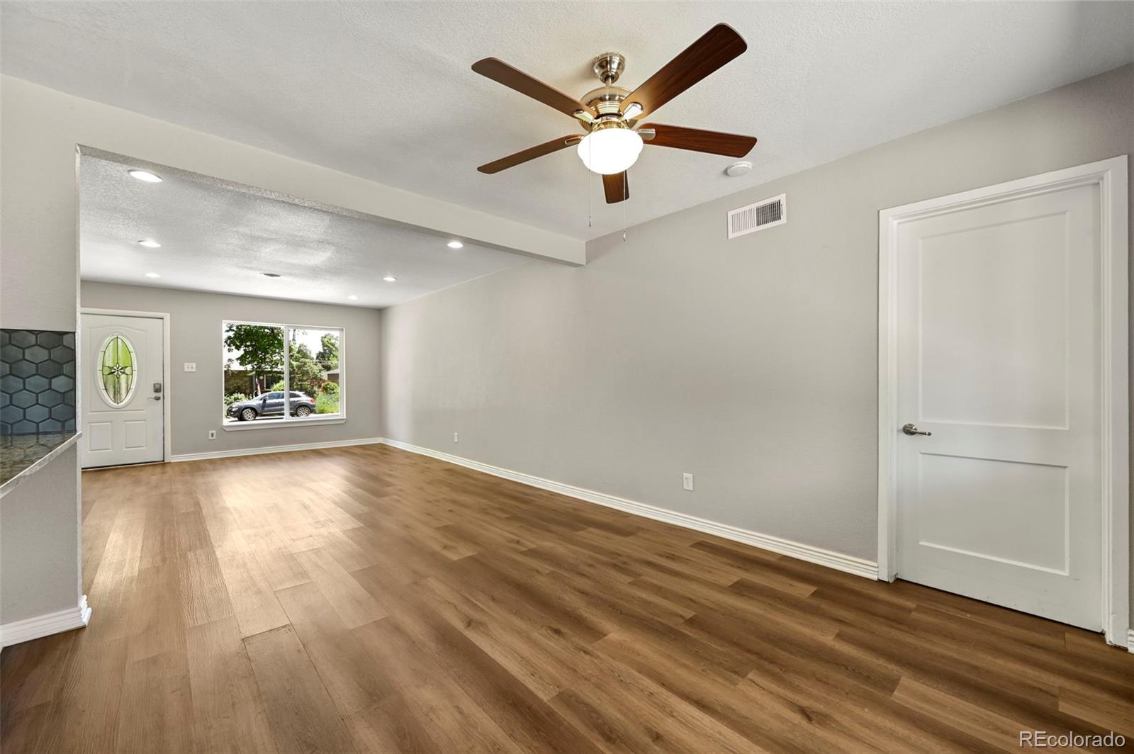 MLS Image #10 for 971  ursula street,aurora, Colorado