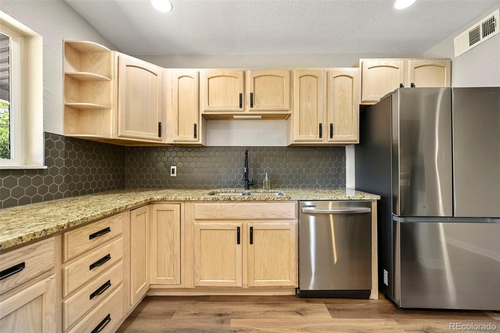 MLS Image #11 for 971  ursula street,aurora, Colorado