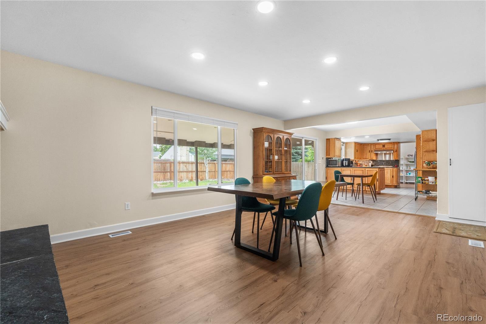 MLS Image #11 for 1758 s tucson street,aurora, Colorado