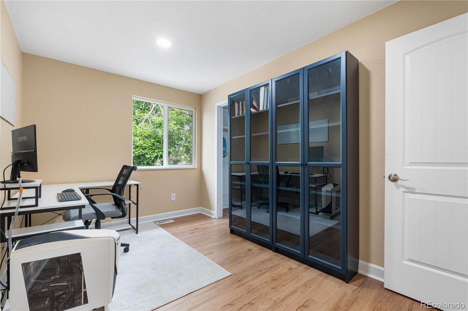 MLS Image #17 for 1758 s tucson street,aurora, Colorado