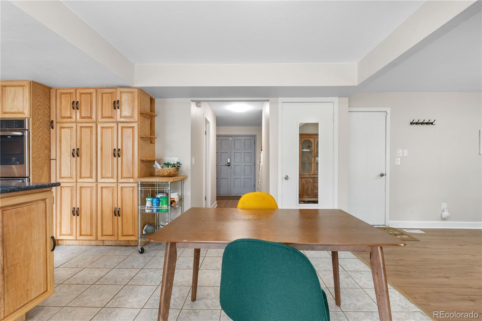 MLS Image #5 for 1758 s tucson street,aurora, Colorado