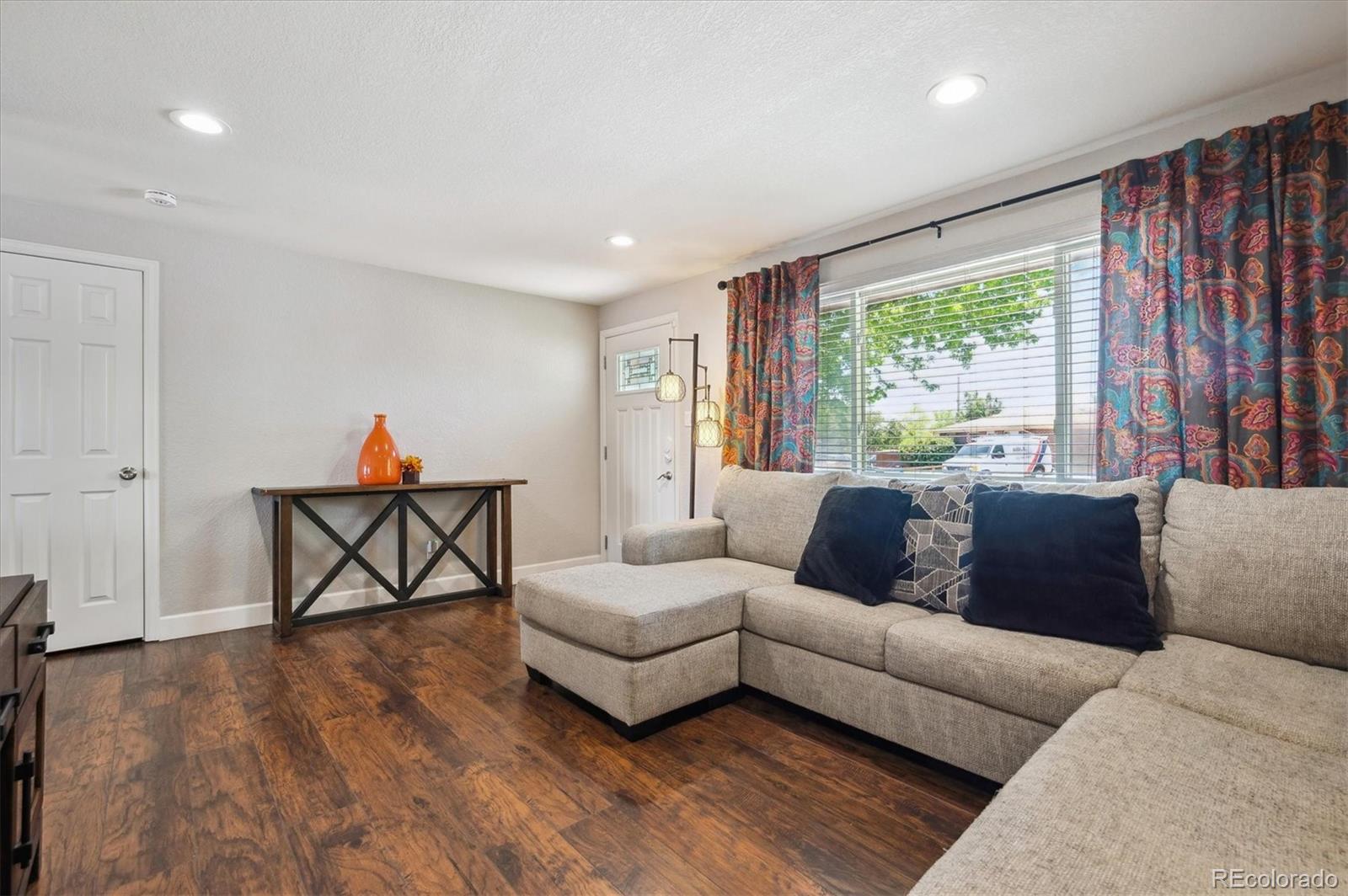 MLS Image #3 for 3145 w farmdale road,englewood, Colorado