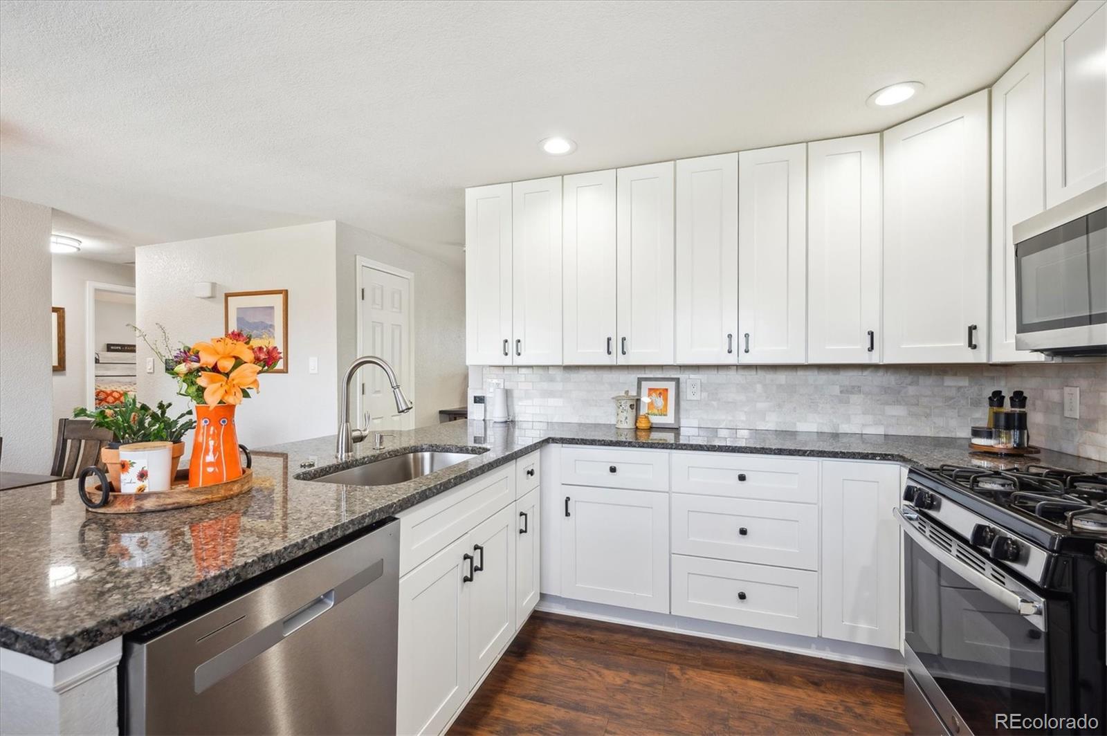 MLS Image #7 for 3145 w farmdale road,englewood, Colorado