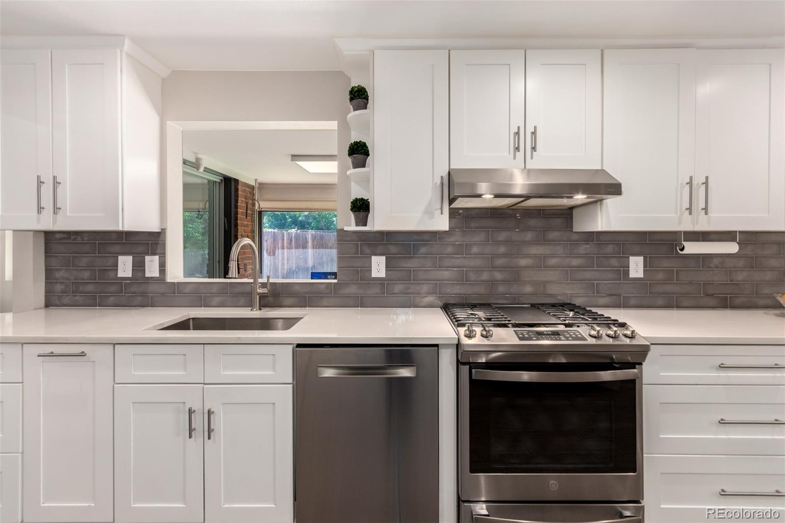 MLS Image #6 for 6572 e dakota avenue,denver, Colorado