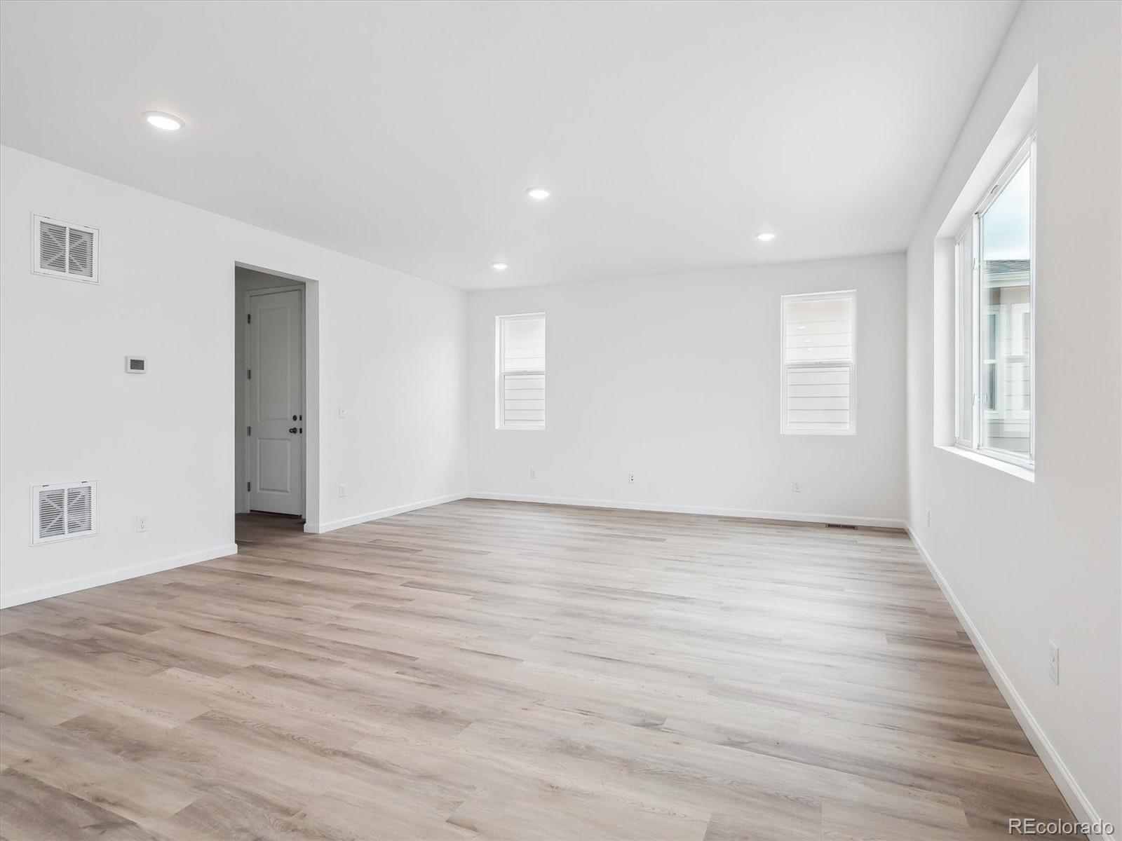 MLS Image #5 for 45940  gentry avenue,bennett, Colorado